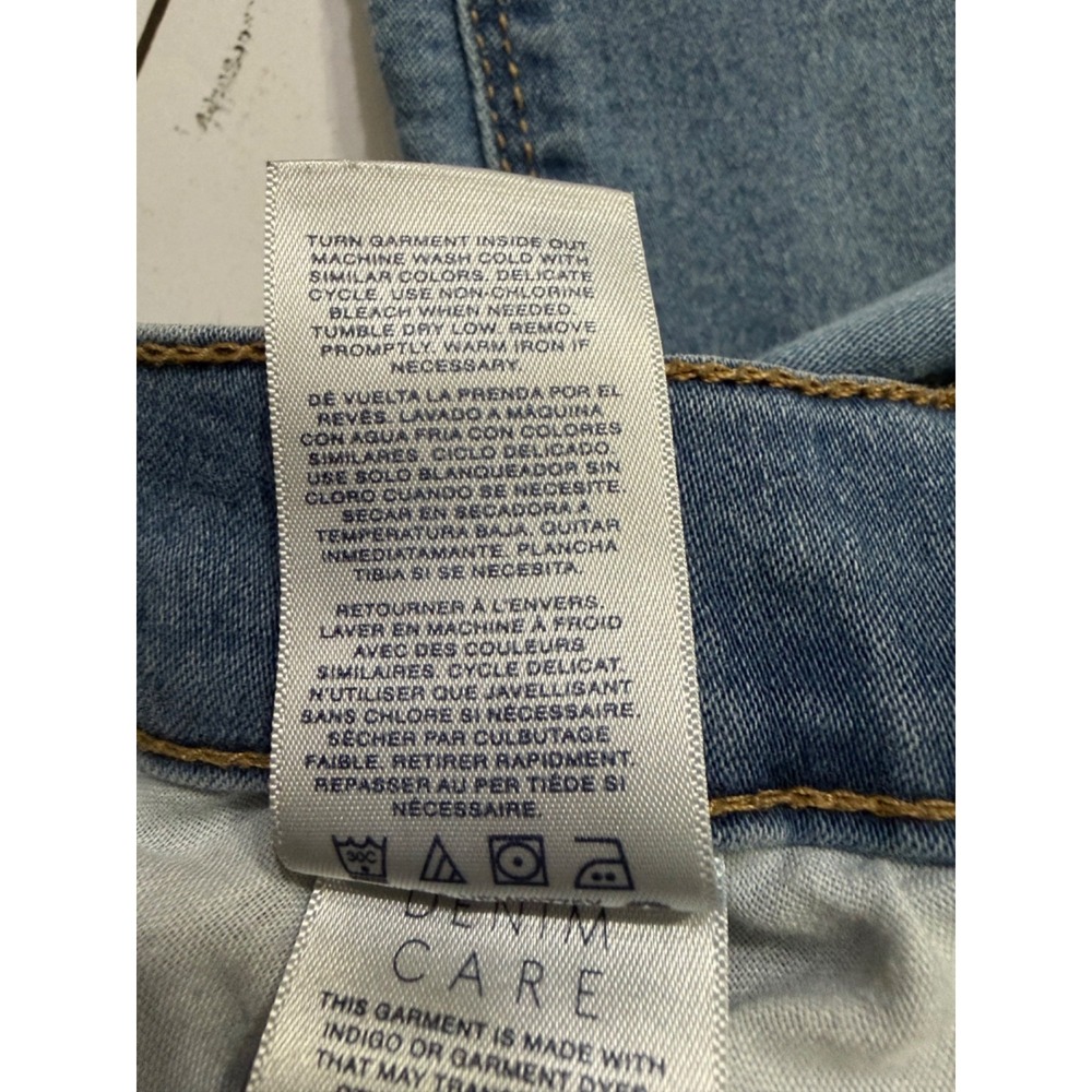 Curve Appeal High Rise Flare Jeans Size 2/26 Light Wash Stretch‎ - Picture 9 of 10